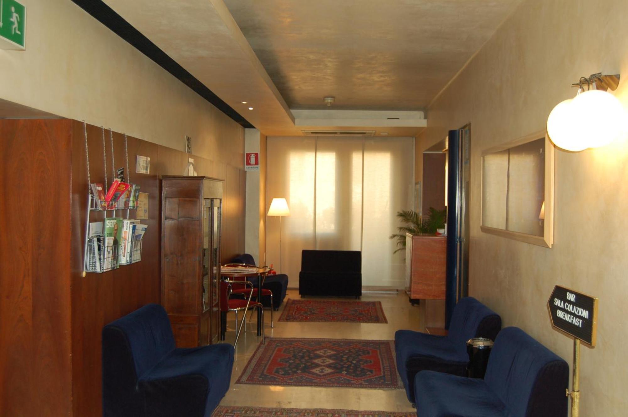 Hotel Mariani Iesi Exterior photo