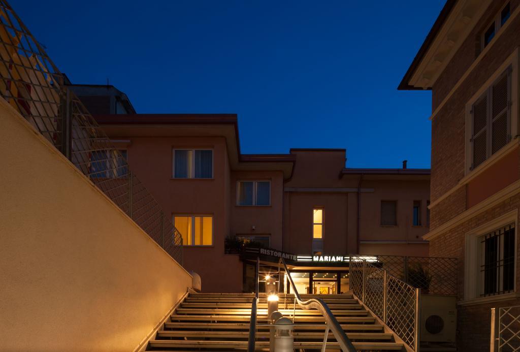 Hotel Mariani Iesi Exterior photo